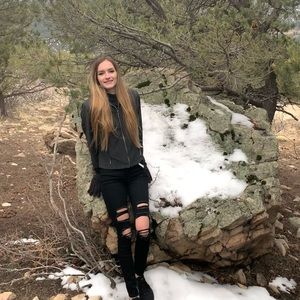 Meet your Posher, Ouida